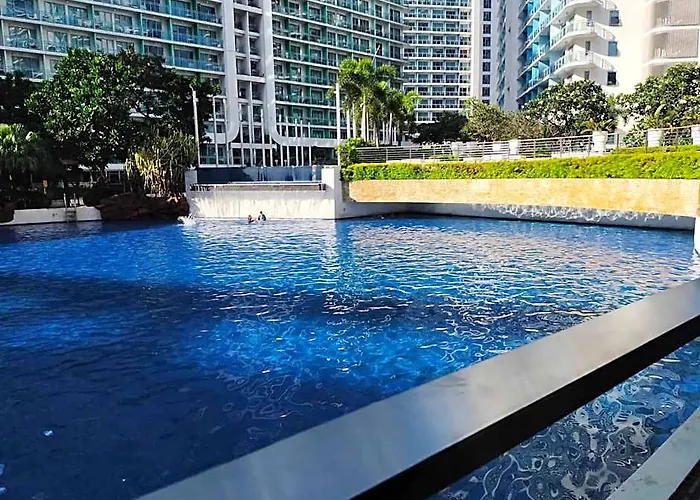 Happirest At Azure Urban Residences, Paranaque * Manila
